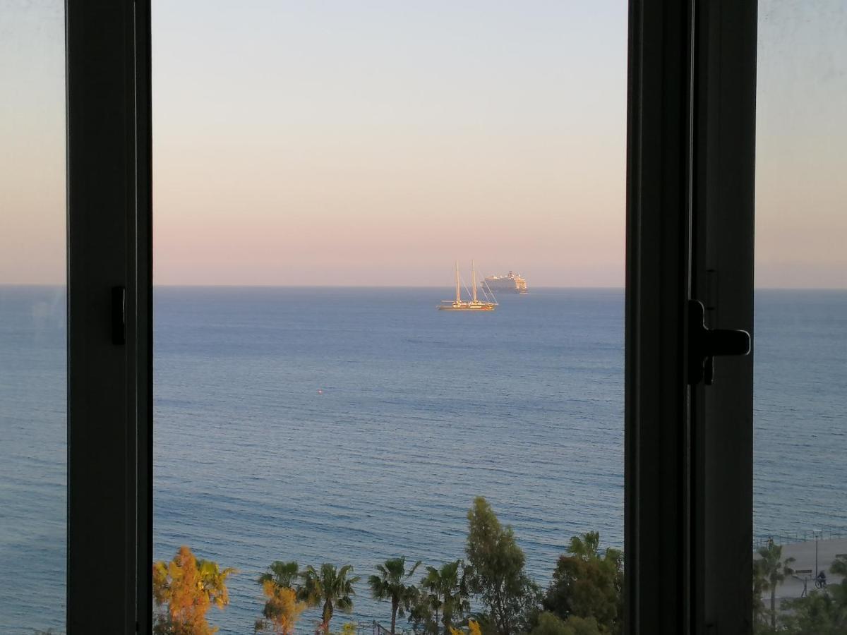A City-Center Seaview Penthouse At Oceanic Limassol Exterior photo